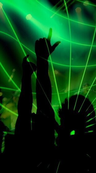 silhouette_702198_1920